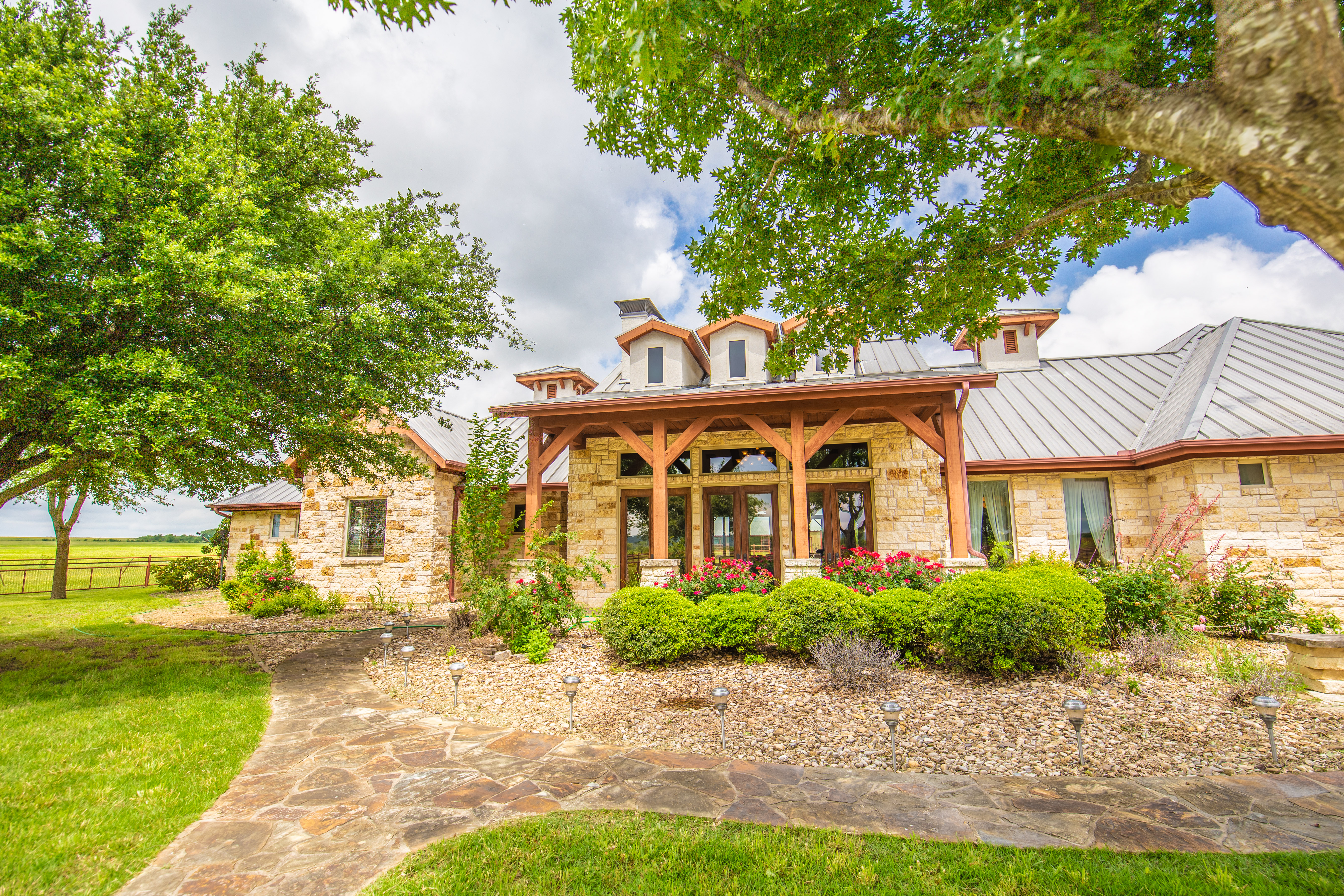 Listing 22731 Photo